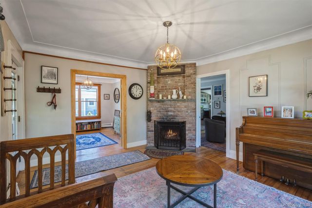 40 Bellecrest Avenue, East Northport, NY 11731