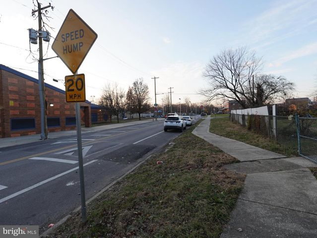 7627 ESTE AVE, Philadelphia, PA 19153