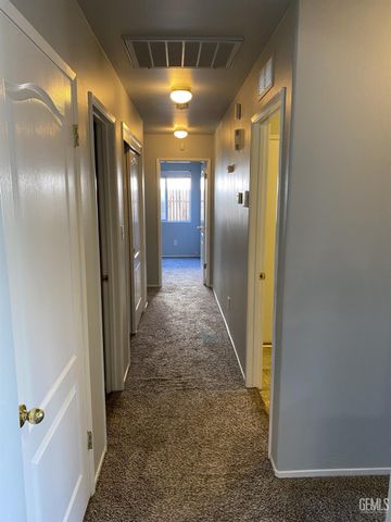 10400 Starlight Peak Drive, Bakersfield, CA 93311
