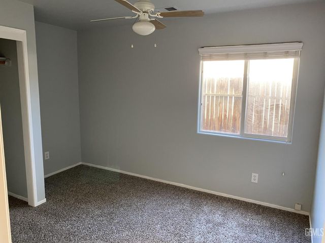 10400 Starlight Peak Drive, Bakersfield, CA 93311