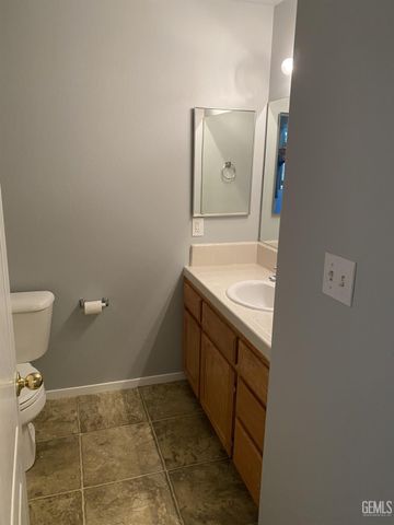 10400 Starlight Peak Drive, Bakersfield, CA 93311