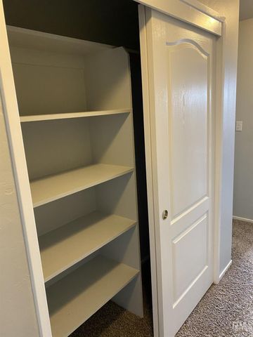 10400 Starlight Peak Drive, Bakersfield, CA 93311