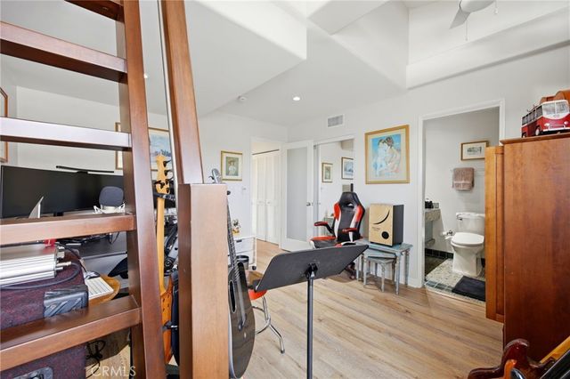 5336 Marina Pacifica N, Long Beach, CA 90803