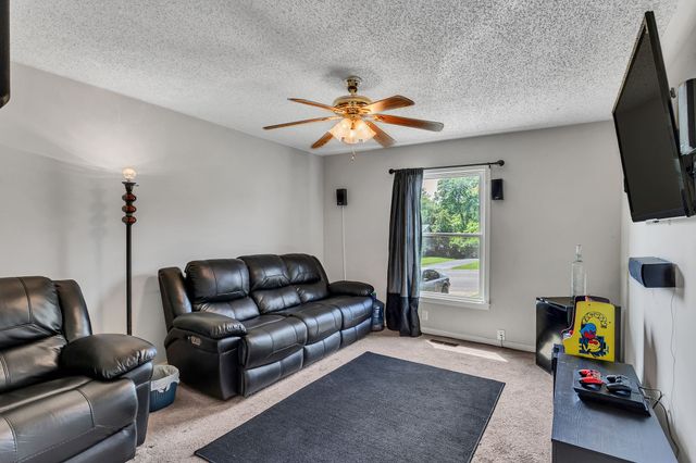 1141 Apple Valley Rd, Madison, TN 37115