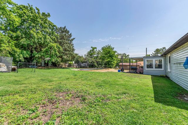 1141 Apple Valley Rd, Madison, TN 37115