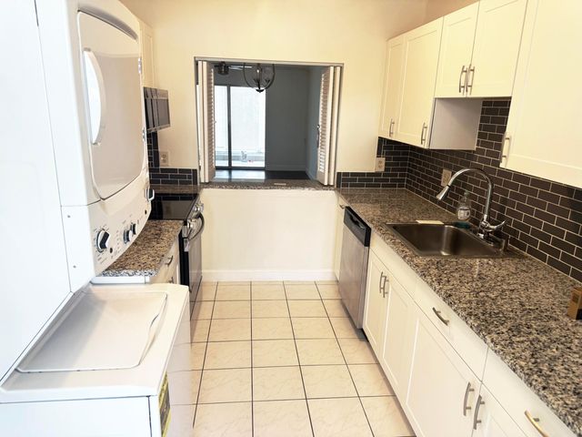 1120 LEMON TREE Terrace 73-C, Delray Beach, FL 33445