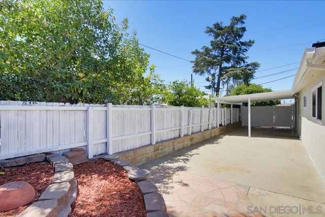 902 Taft, El Cajon, CA 92020