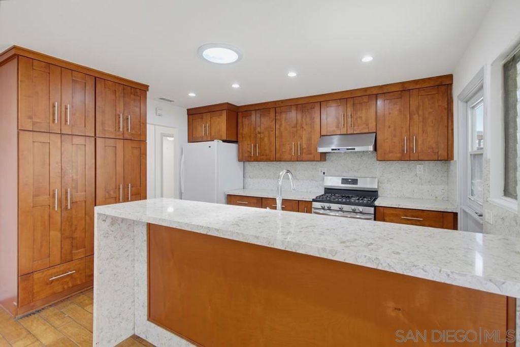Image 13 of property listing at 902 Taft, El Cajon, CA 92020