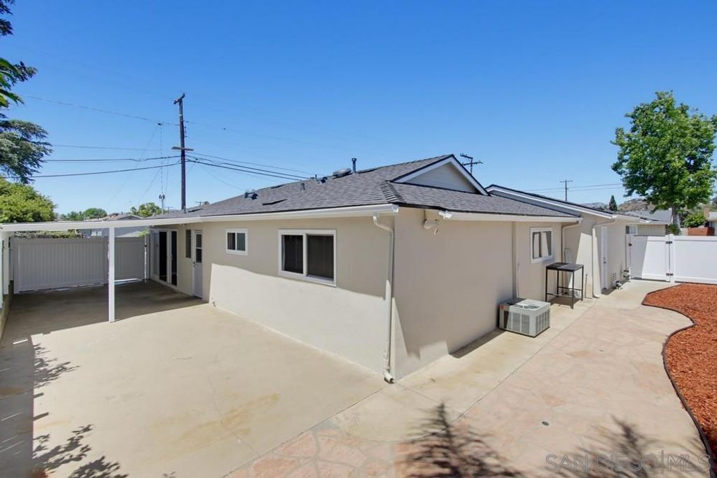 Image 27 of property listing at 902 Taft, El Cajon, CA 92020