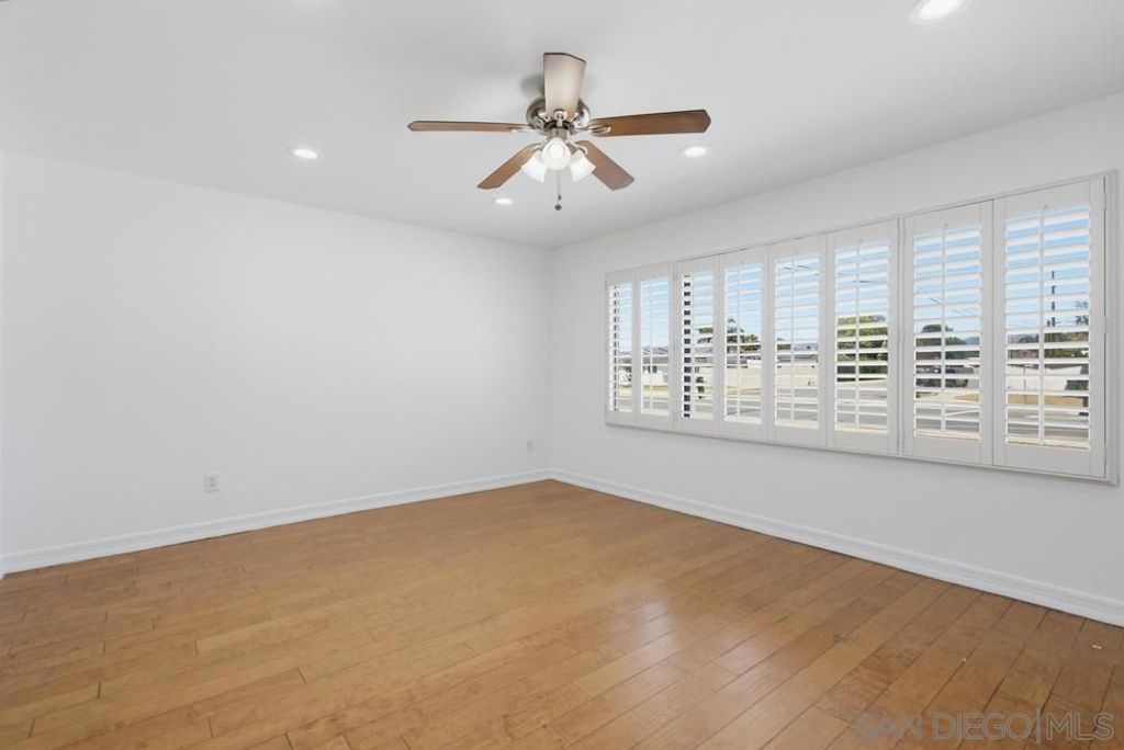 Image 4 of property listing at 902 Taft, El Cajon, CA 92020