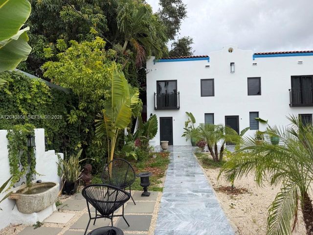 2134 SW 11th Street, Miami, FL 33135