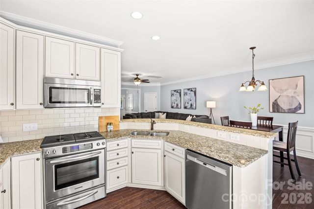 2258 Kensington Station Parkway, Charlotte, NC 28210