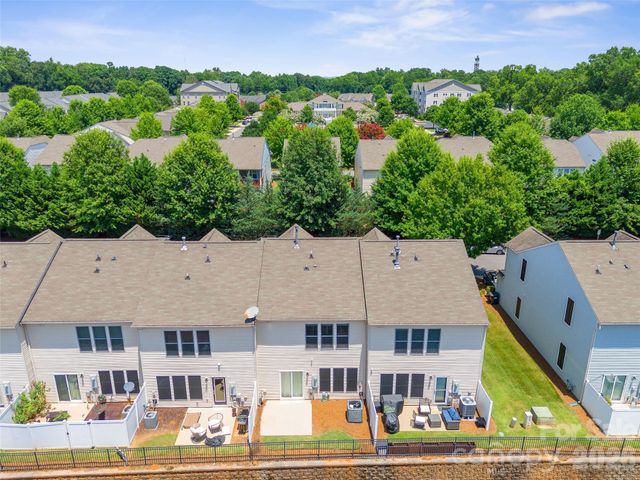 2258 Kensington Station Parkway, Charlotte, NC 28210