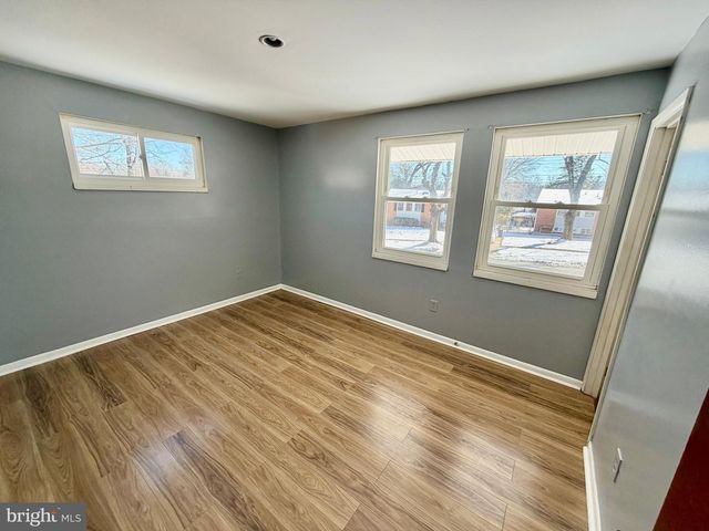 905 PLAYFORD LN, Silver Spring, MD 20901