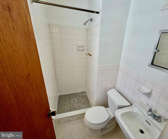 905 PLAYFORD LN, Silver Spring, MD 20901