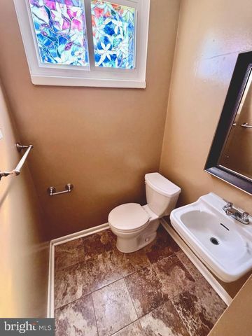 905 PLAYFORD LN, Silver Spring, MD 20901