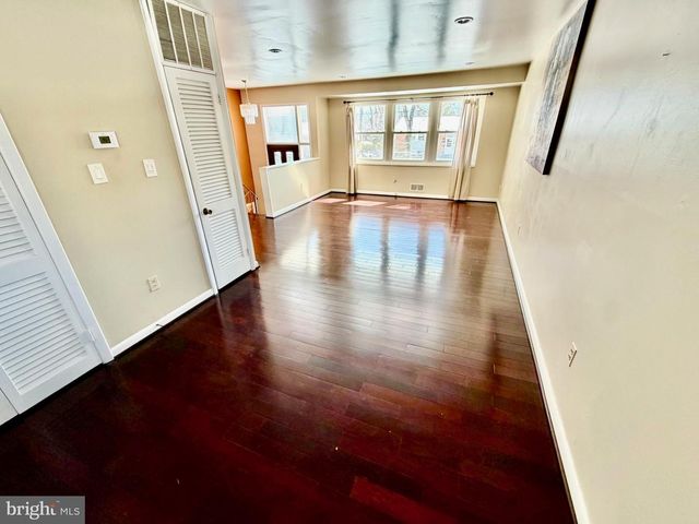 905 PLAYFORD LN, Silver Spring, MD 20901