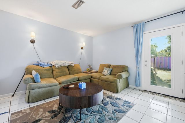 208 3rd Street Unit J, Fort Walton Beach, FL 32548