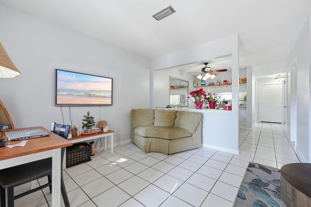 208 3rd Street Unit J, Fort Walton Beach, FL 32548