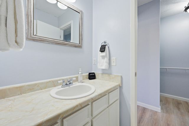 208 3rd Street Unit J, Fort Walton Beach, FL 32548