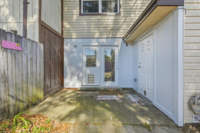 208 3rd Street Unit J, Fort Walton Beach, FL 32548