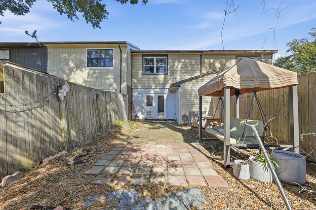 208 3rd Street Unit J, Fort Walton Beach, FL 32548