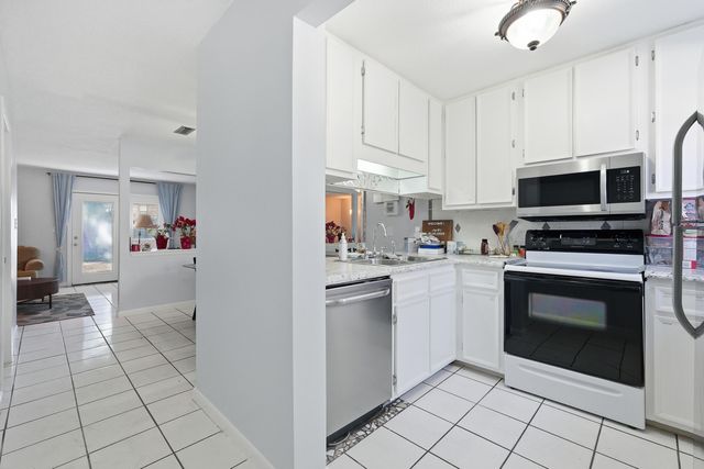 208 3rd Street Unit J, Fort Walton Beach, FL 32548