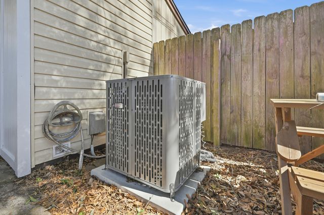 208 3rd Street Unit J, Fort Walton Beach, FL 32548