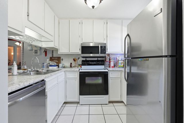 208 3rd Street Unit J, Fort Walton Beach, FL 32548