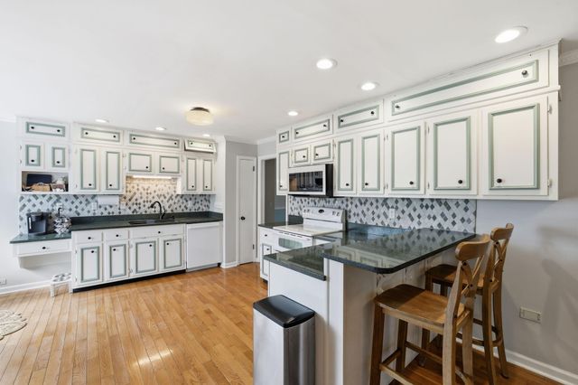 1715 Lake Wood Circle, Hixson, TN 37343