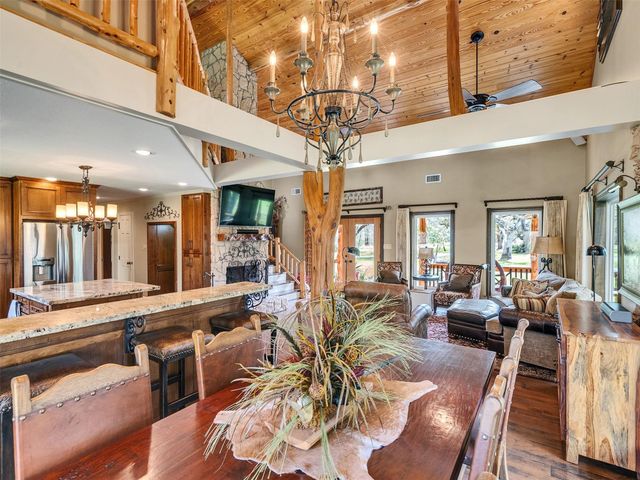 7711 Pecan Drive, Damon, TX 77430