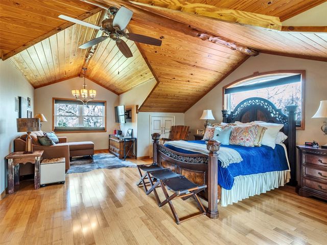 7711 Pecan Drive, Damon, TX 77430