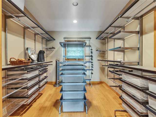 7711 Pecan Drive, Damon, TX 77430