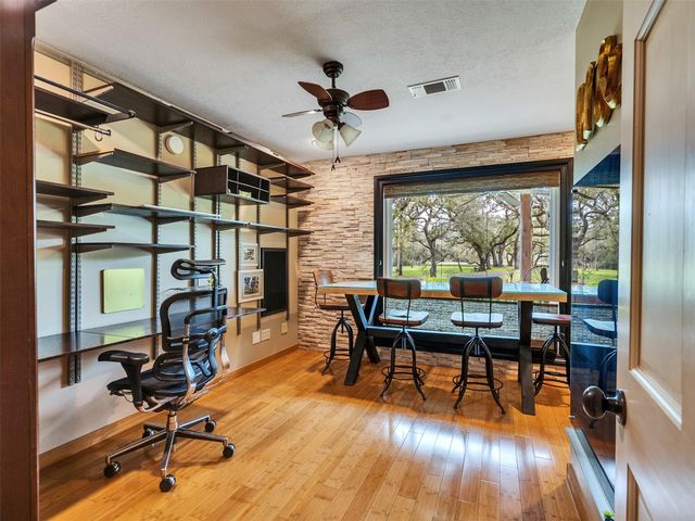 7711 Pecan Drive, Damon, TX 77430