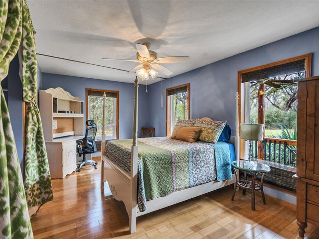 7711 Pecan Drive, Damon, TX 77430