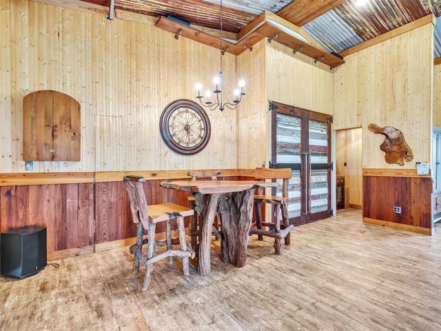 7711 Pecan Drive, Damon, TX 77430