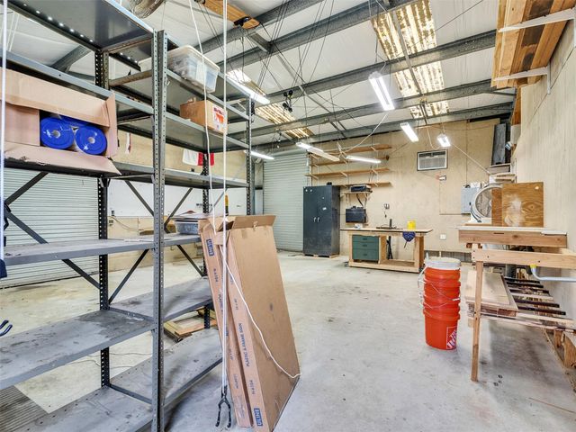 7711 Pecan Drive, Damon, TX 77430