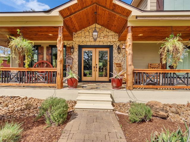 7711 Pecan Drive, Damon, TX 77430