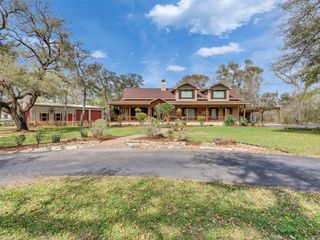 7711 Pecan Drive, Damon, TX 77430