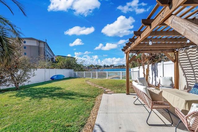 937 BUTTERCUP DRIVE, Lakeland, FL 33801