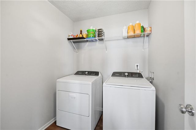 1510 S 5th Street E, Louisburg, KS 66053