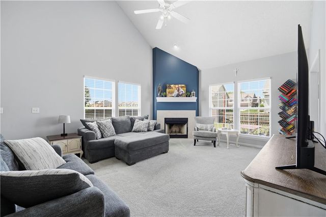 1510 S 5th Street E, Louisburg, KS 66053