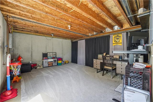 1510 S 5th Street E, Louisburg, KS 66053