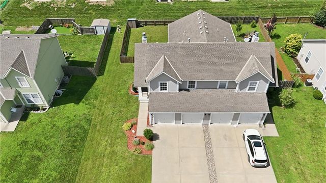 1510 S 5th Street E, Louisburg, KS 66053