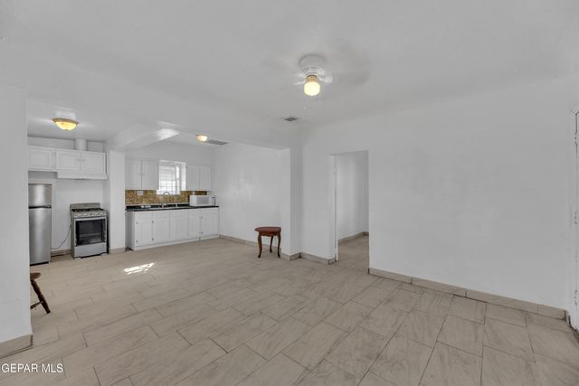 190 POLO INN Road, El Paso, TX 79915