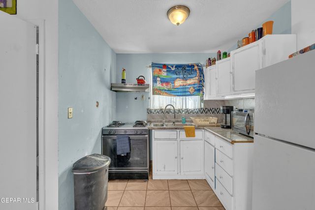 190 POLO INN Road, El Paso, TX 79915