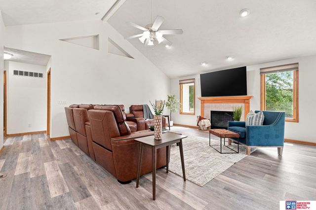 7761 Lowell Avenue, Lincoln, NE 68506
