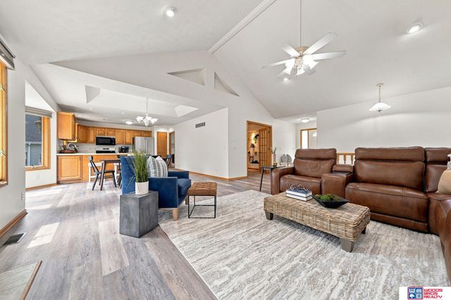 7761 Lowell Avenue, Lincoln, NE 68506