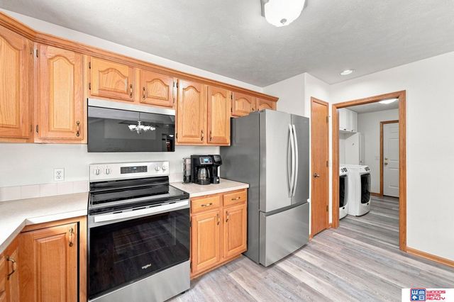 7761 Lowell Avenue, Lincoln, NE 68506