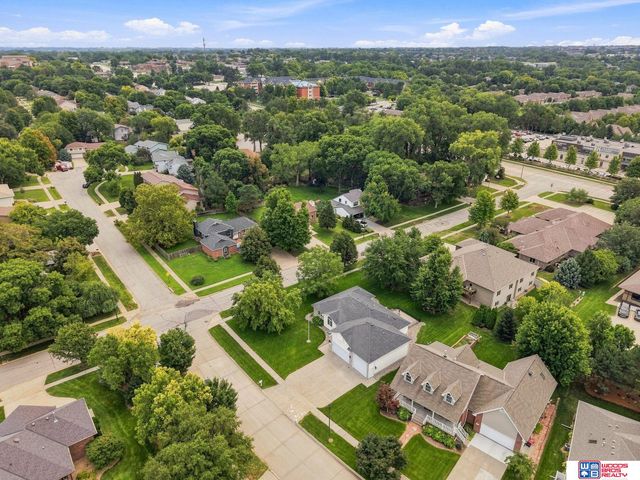 7761 Lowell Avenue, Lincoln, NE 68506